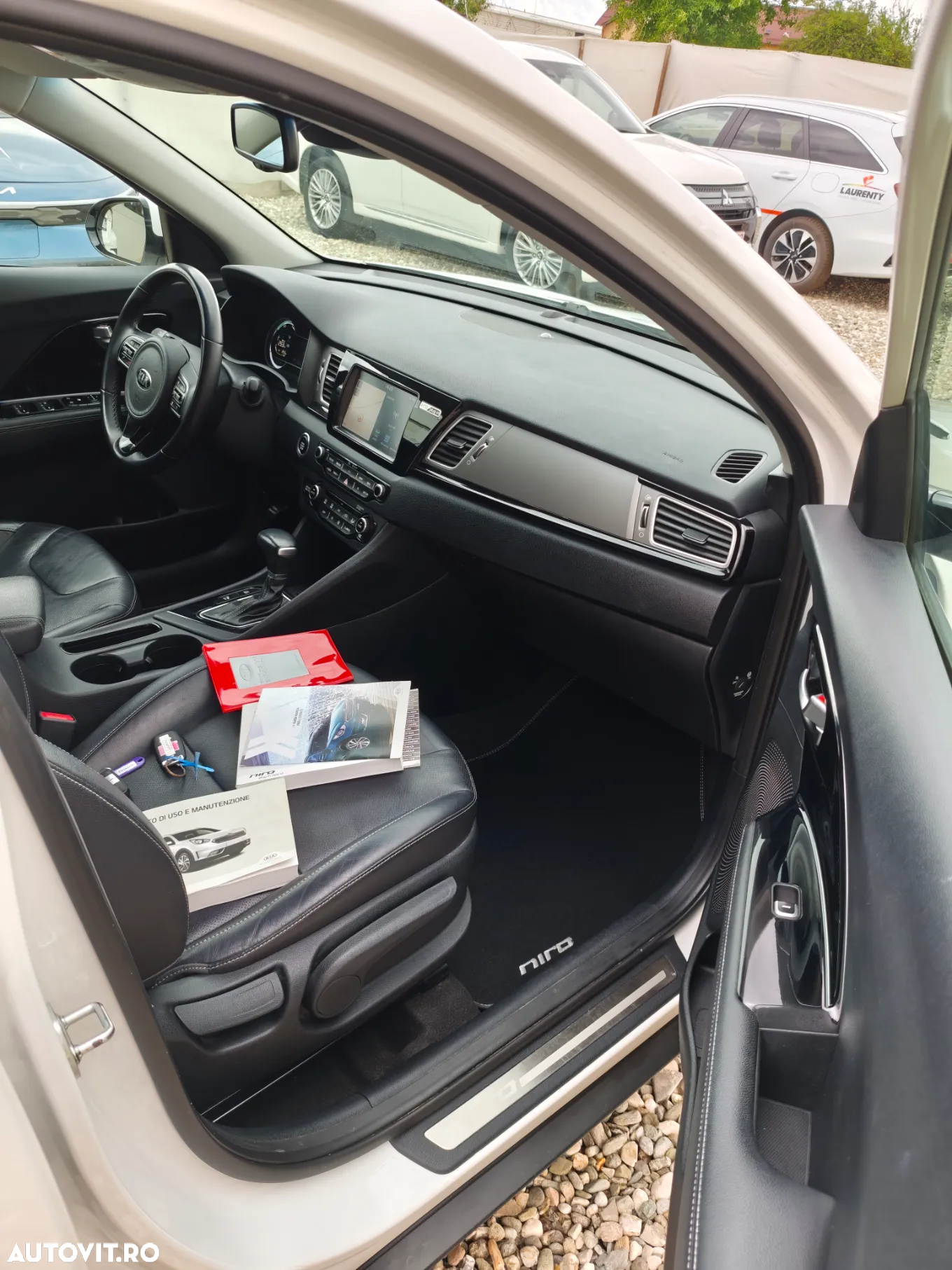 Kia Niro 1.6 GDI 6DCT PHEV Premium - 14