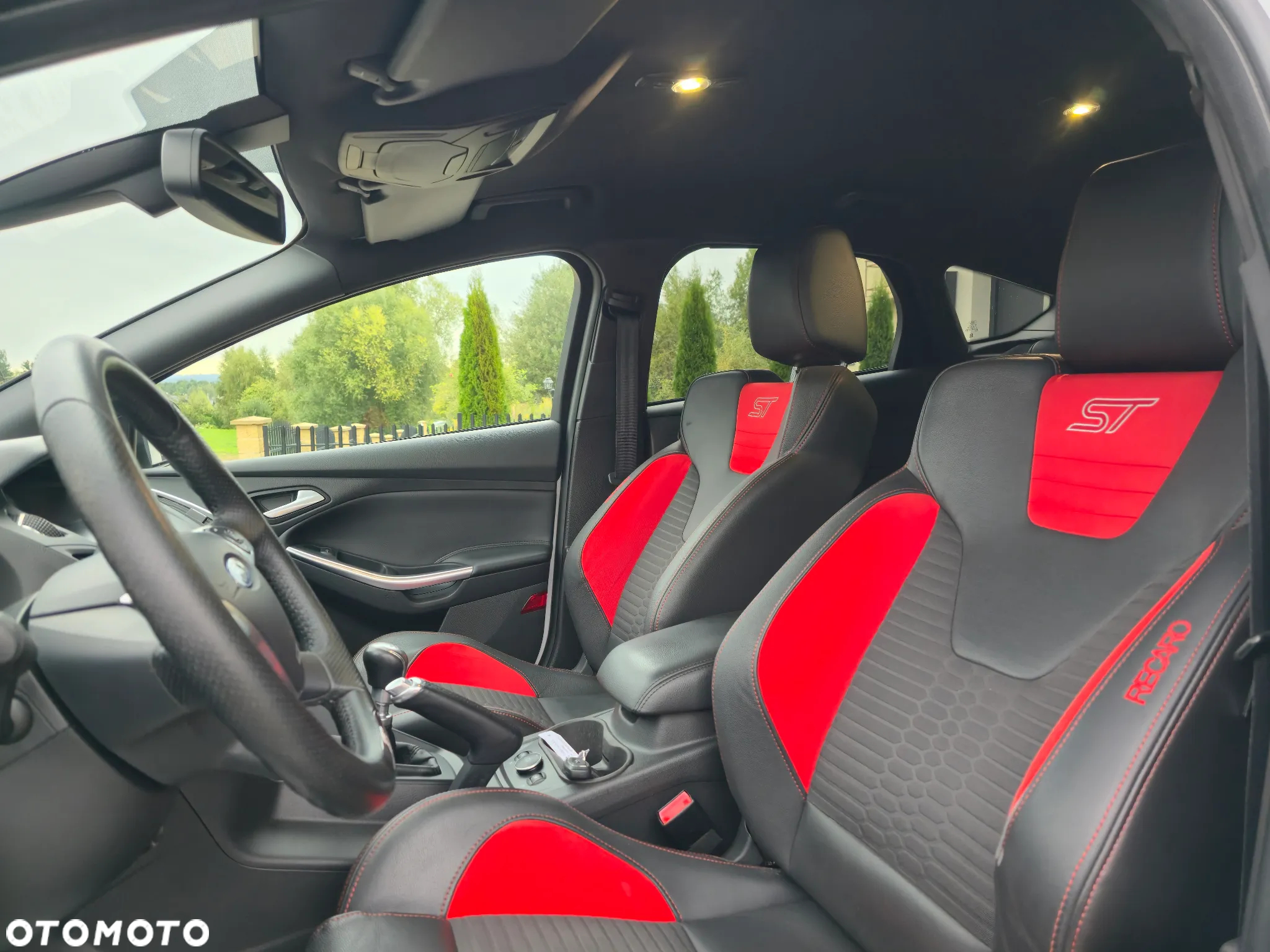 Ford Focus Turnier 2.0 EcoBoost ST mit Leder-Sport-Paket - 6