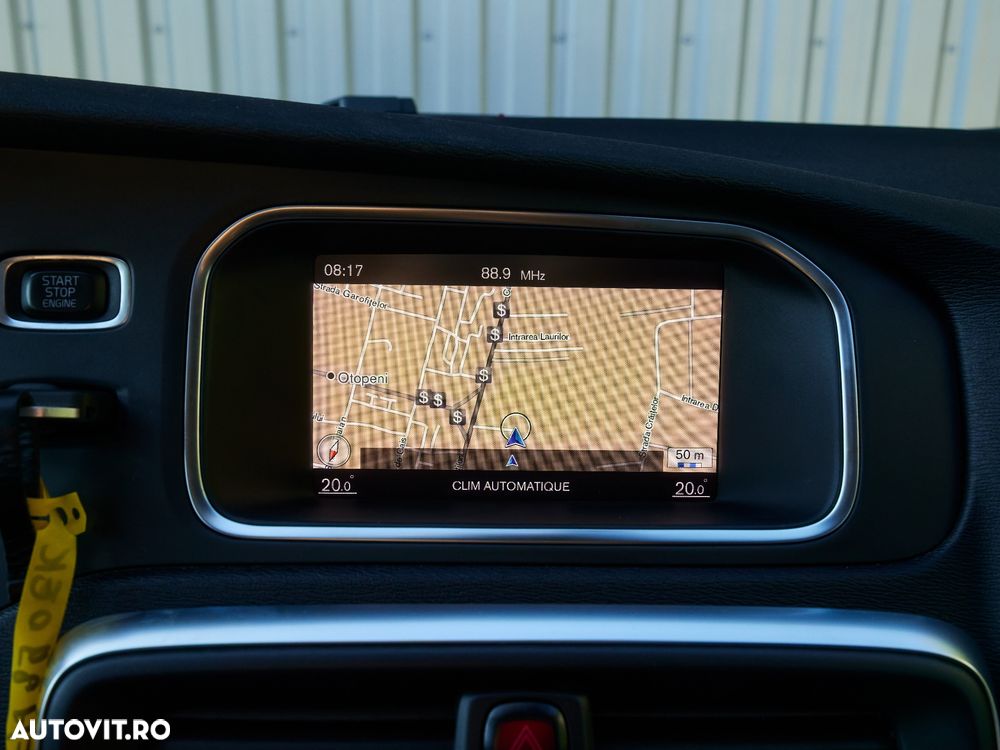 Volvo V40 D3 Geartronic Momentum - 30