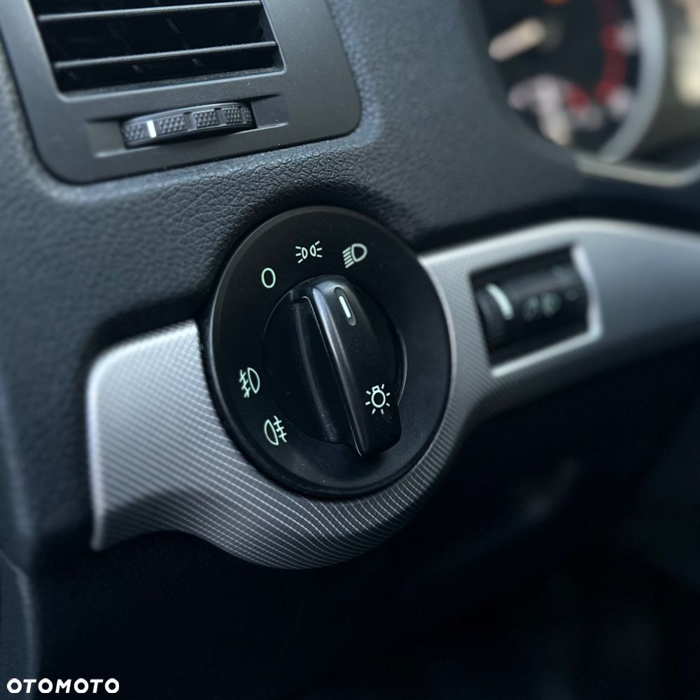 Skoda Octavia 1.8 T FSI Ambiente - 15