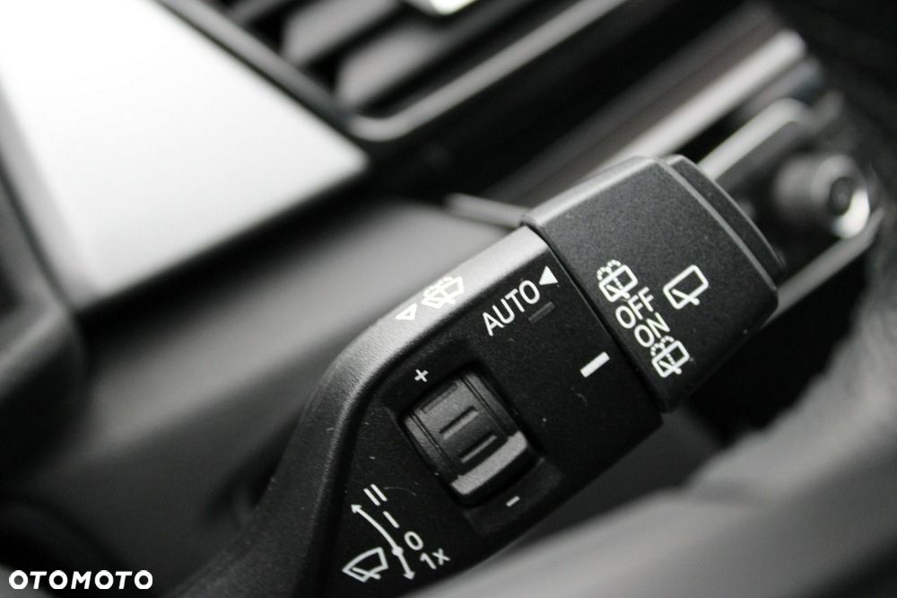 BMW Seria 2 - 25