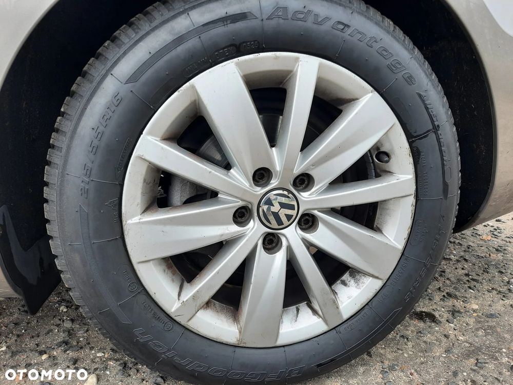 Volkswagen Passat 1.4 TSI BlueMotion Technology Comfortline - 8