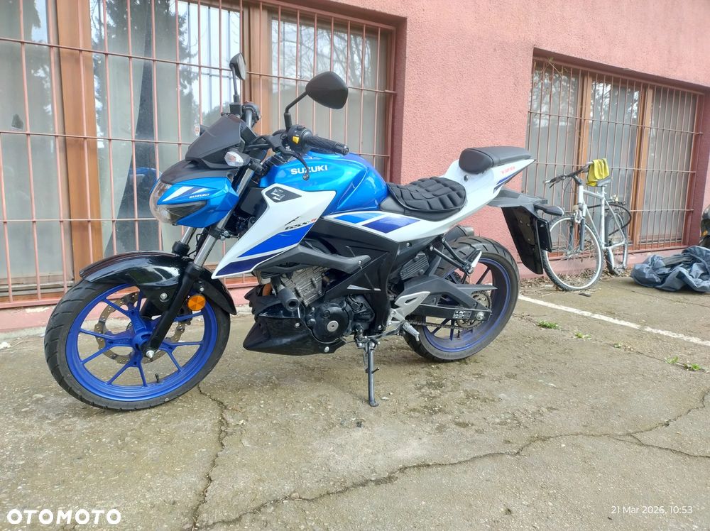 Suzuki GSX - 3