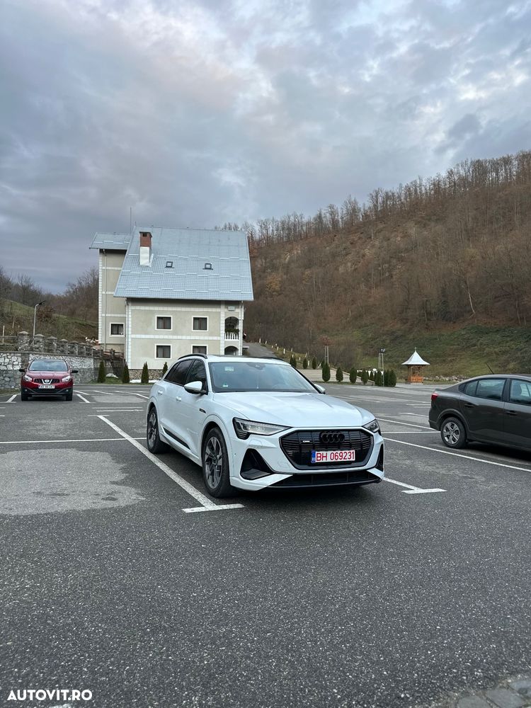Audi e-tron 50 quattro S line - 8
