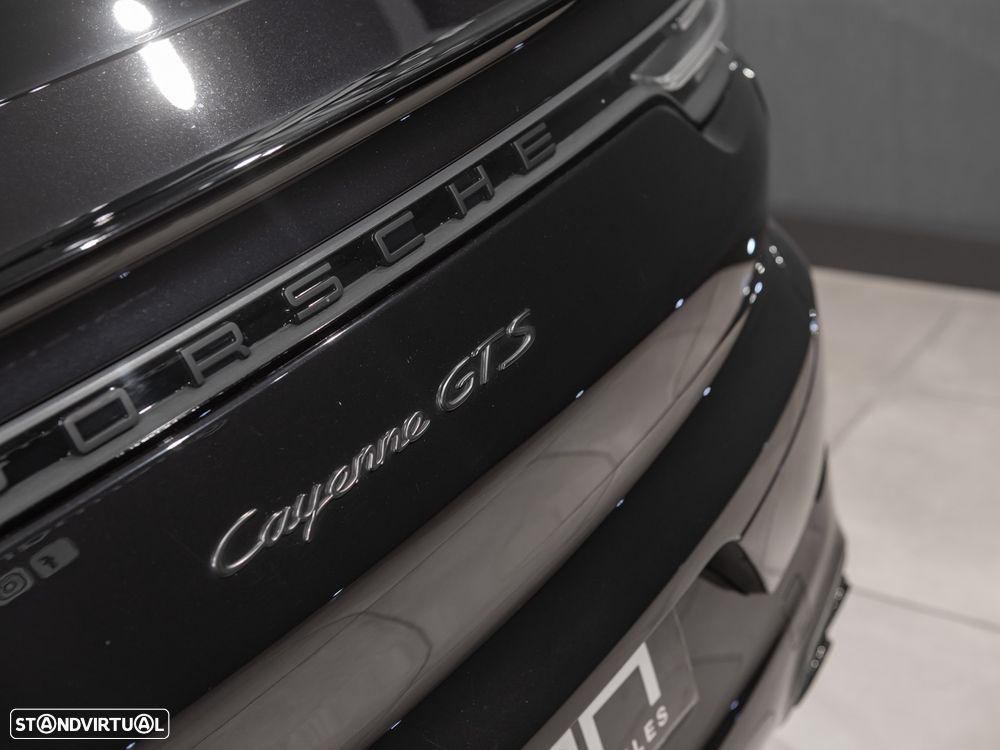 Porsche Cayenne Coupé GTS - 16