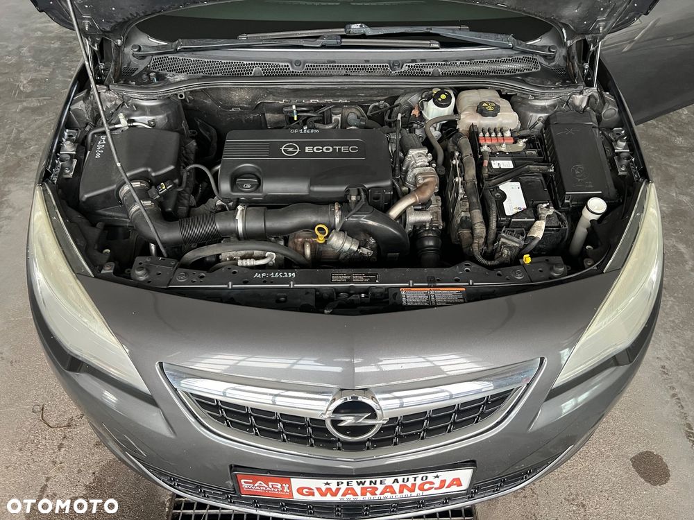 Opel Astra 1.7 CDTI Cosmo - 11