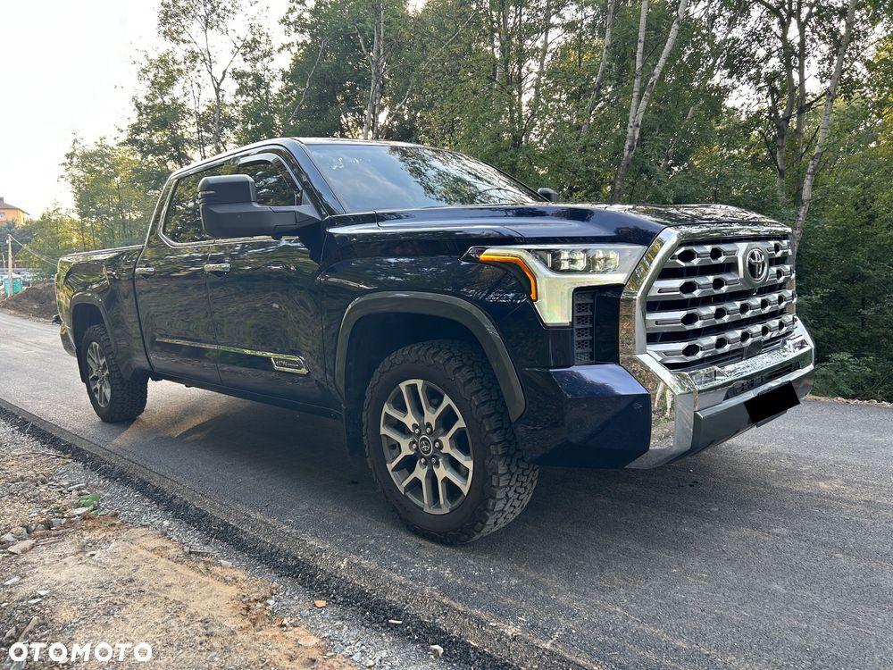 Toyota Tundra - 2