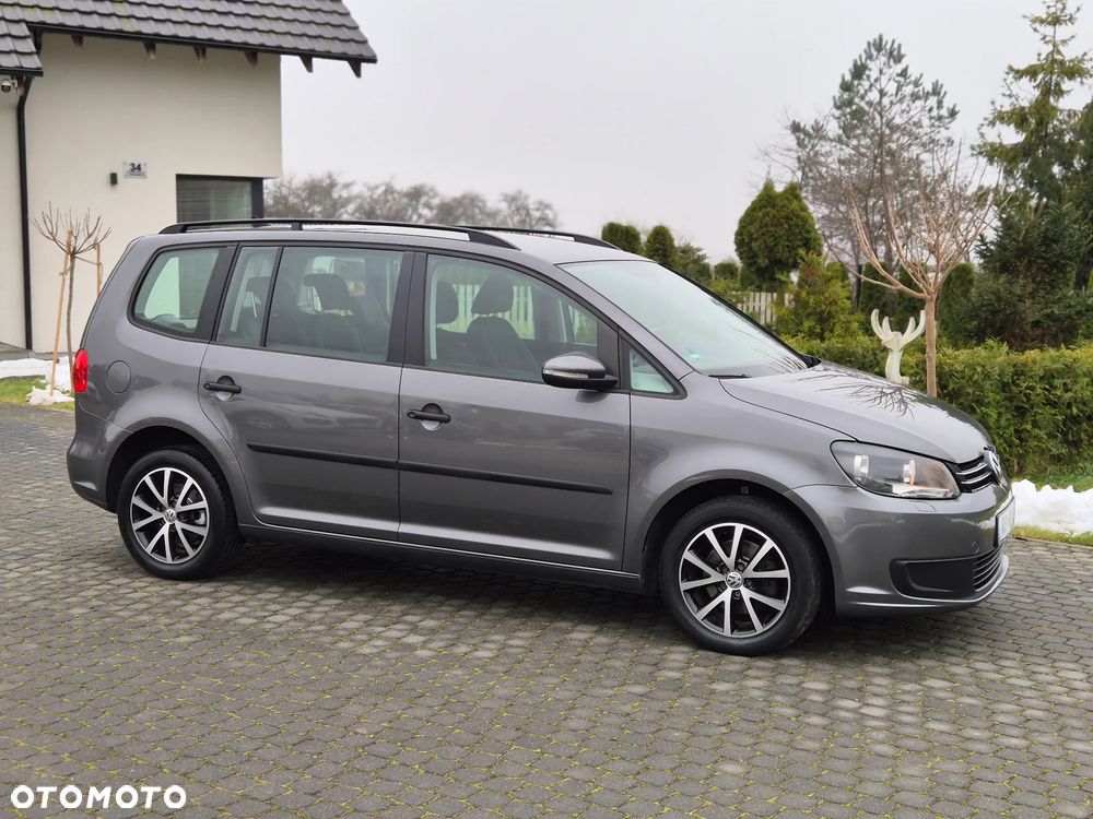 Volkswagen Touran 1.6 TDI DPF BlueMotion Technology DSG Comfortline - 23