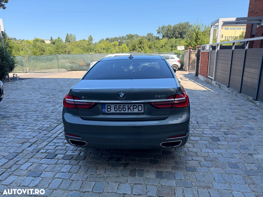 BMW Seria 7 750i xDrive - 2