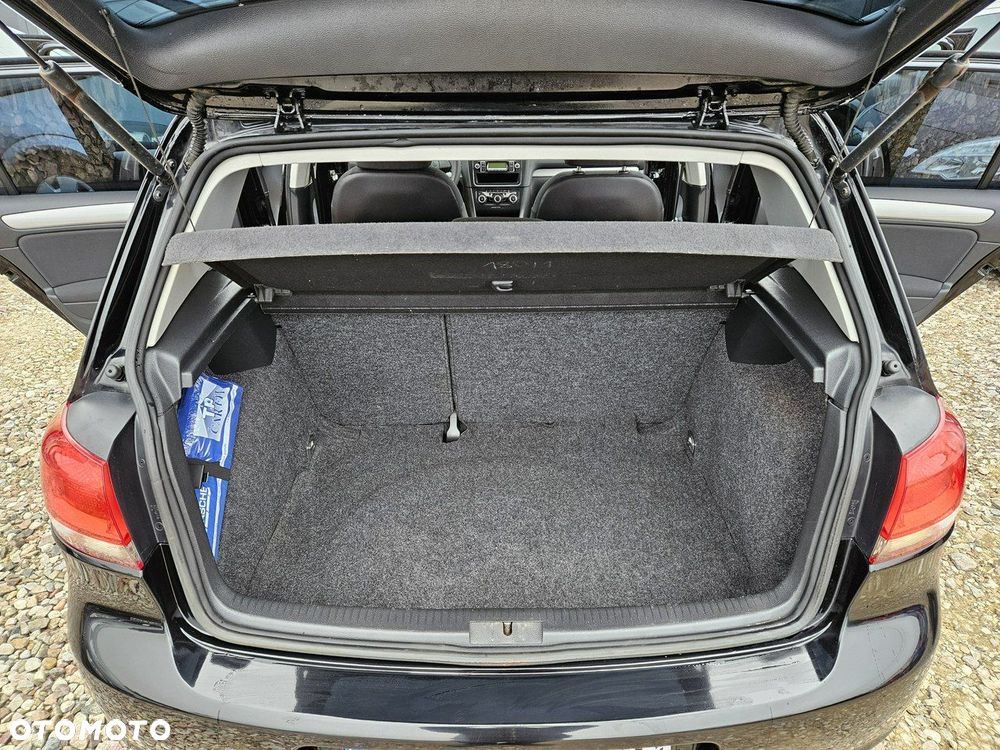 Volkswagen Golf - 18