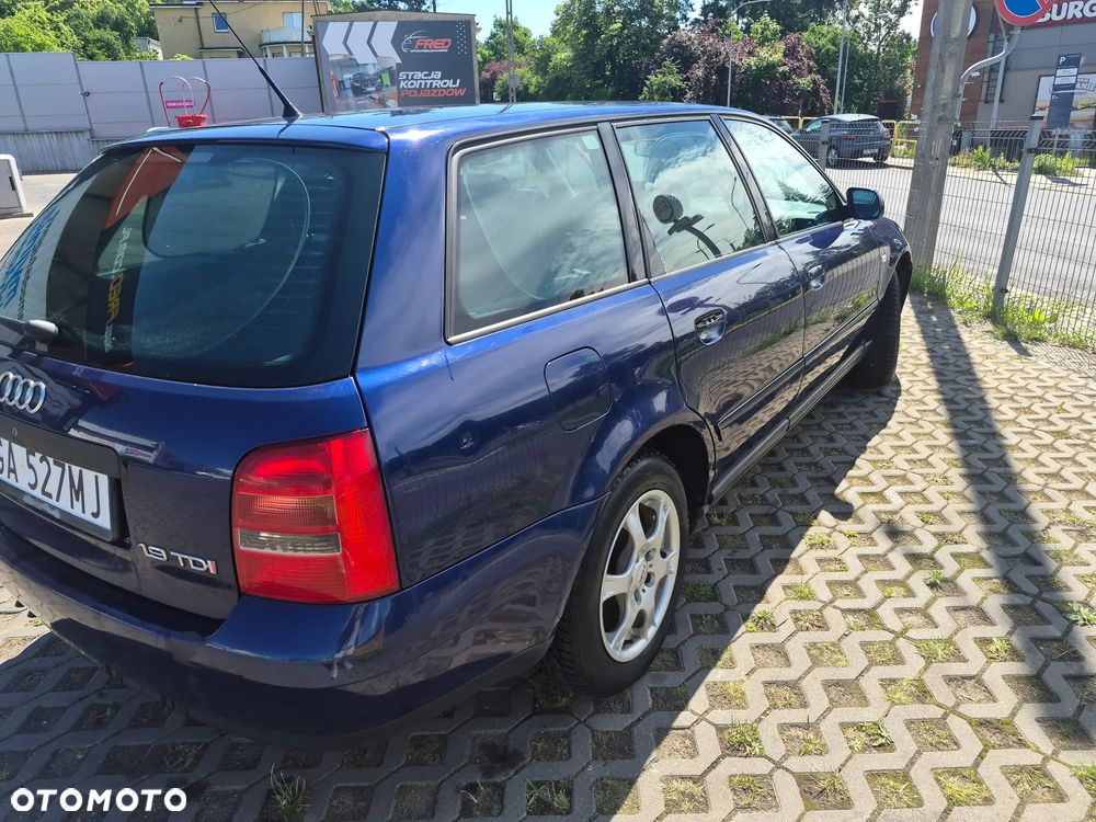 Audi A4 Avant - 8