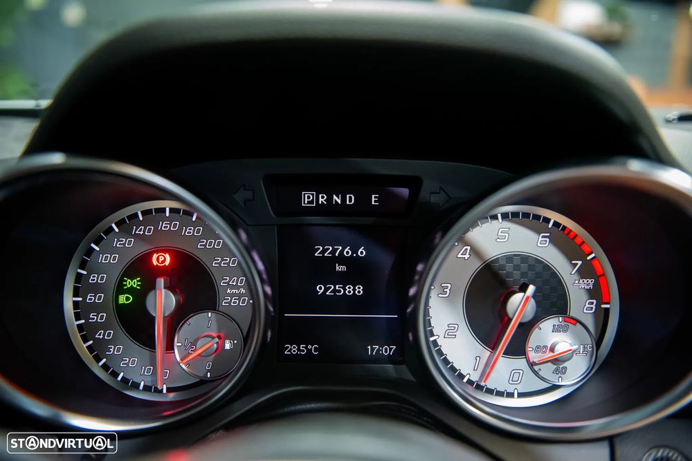 Mercedes-Benz SLK 200 (BlueEFFICIENCY) 7G-TRONIC - 29