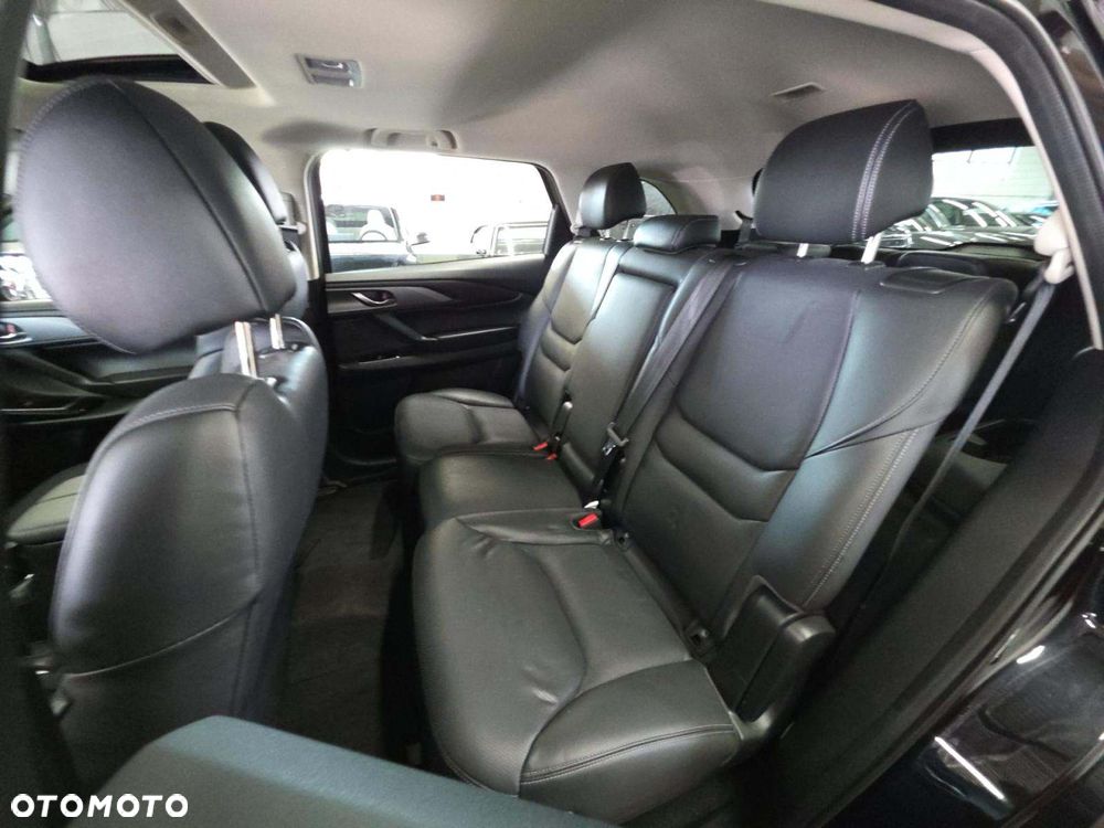 Mazda CX-9 - 10