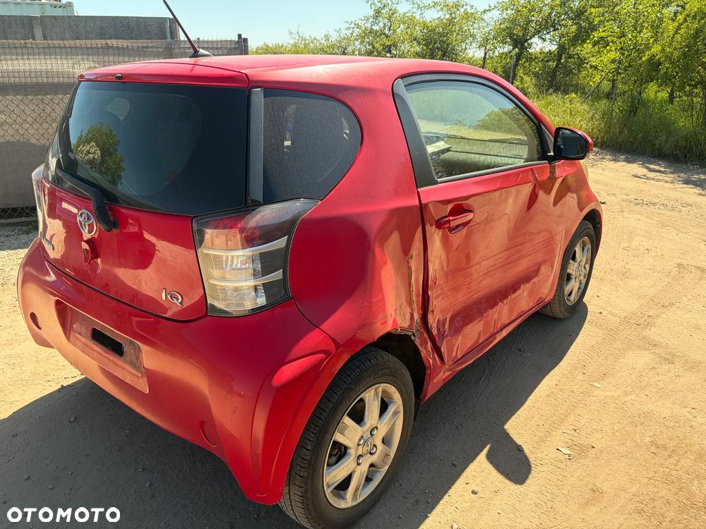 Toyota iQ 1.4 D-4D + - 3