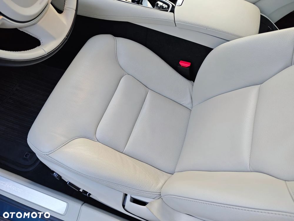 Volvo S60 T8 Recharge AWD Plus Dark - 15
