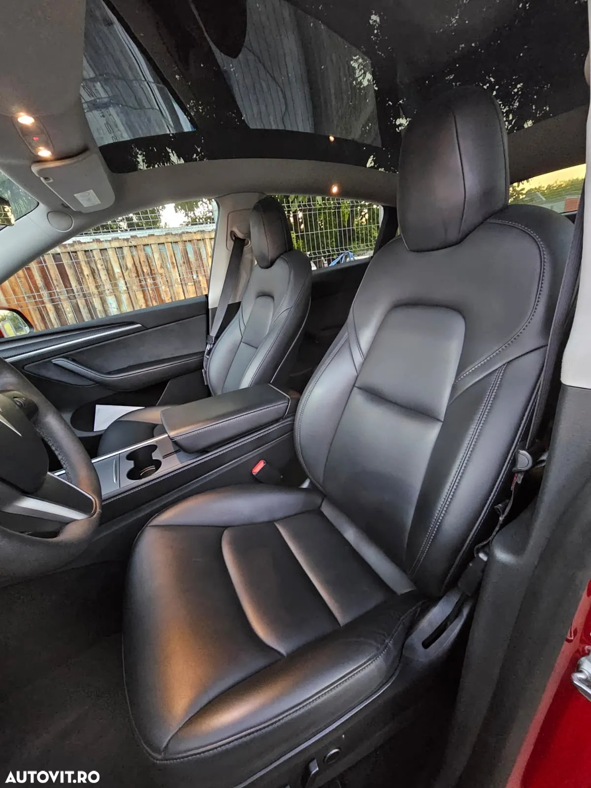 Tesla Model Y Long Range Dual Motor AWD - 12