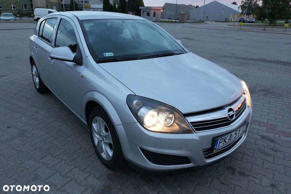 Opel Astra - 38