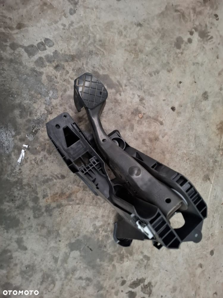 VOLKSWAGEN TRANSPORTER T6 PEDAL SPRZEGLA - 1