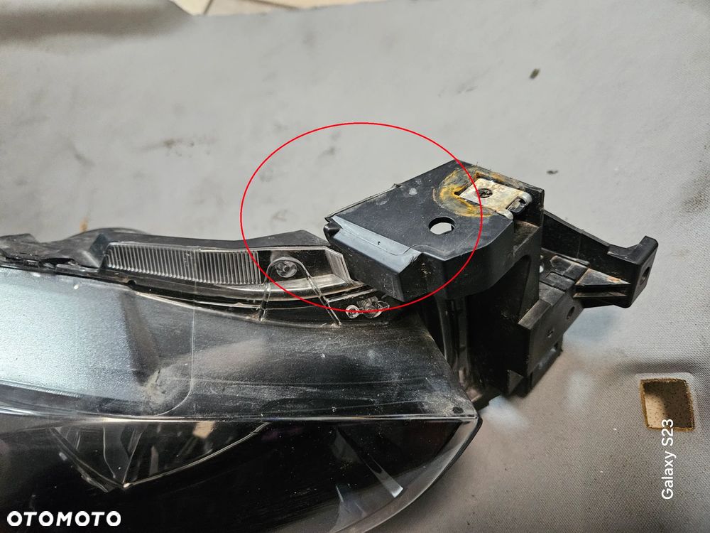 Lampa prawa przód przednia Mazda 3 III BM Lift 2017r Europa - 3