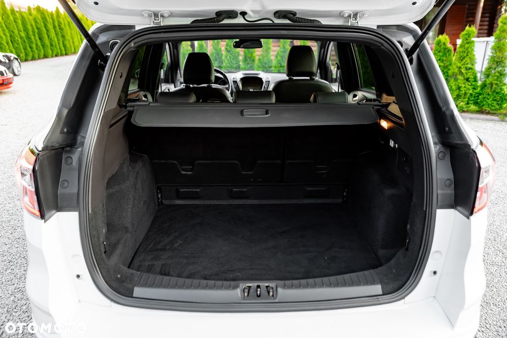 Ford Kuga 2.0 TDCi 4x4 ST-Line - 17