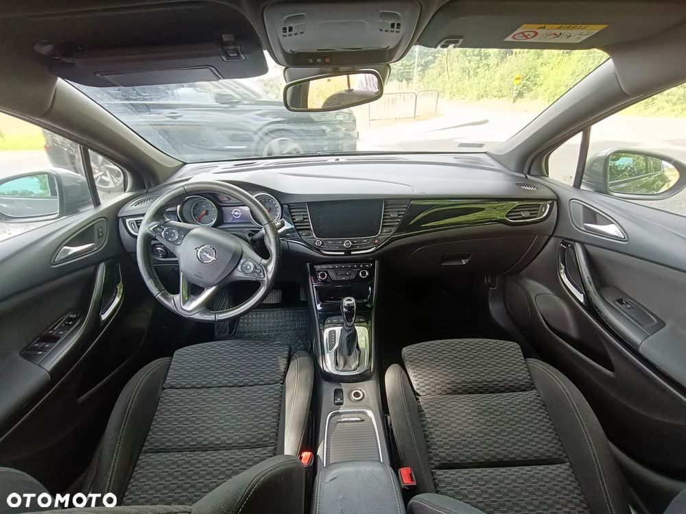 Opel Astra 1.4 T Edition S&S - 9