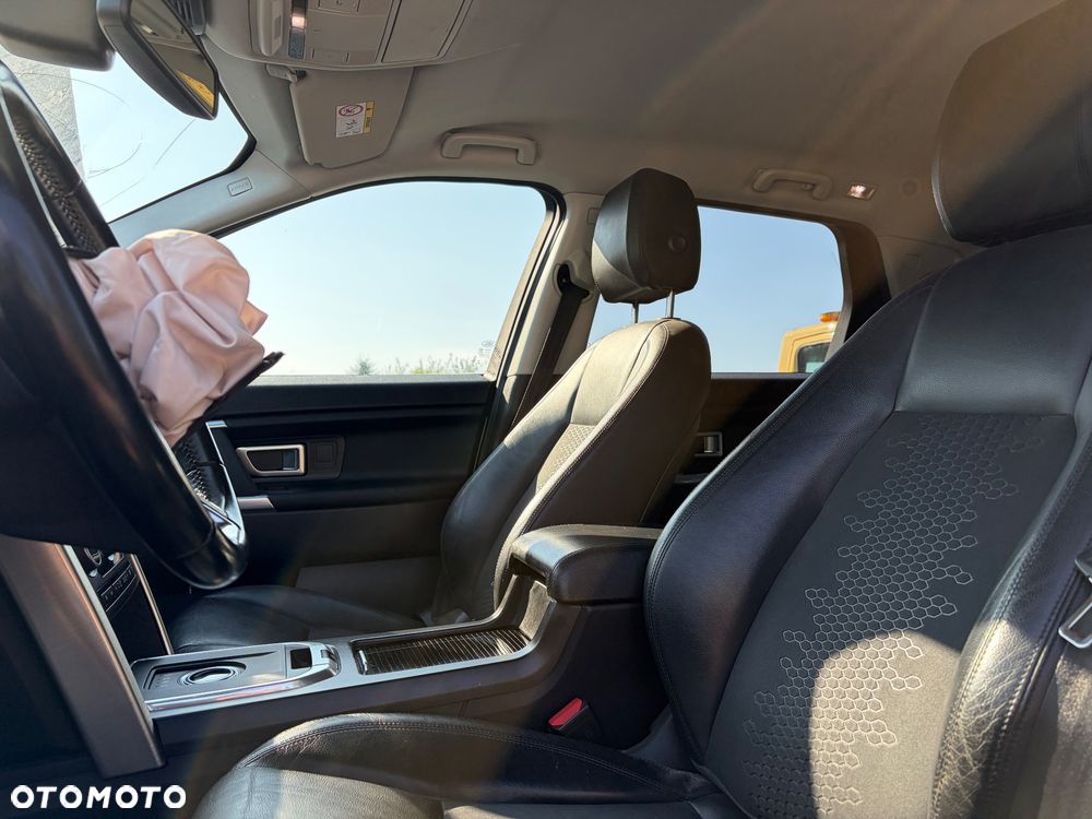 Land Rover Discovery Sport - 25