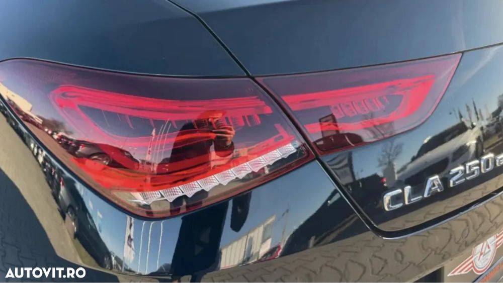 Mercedes-Benz CLA 250 - 12