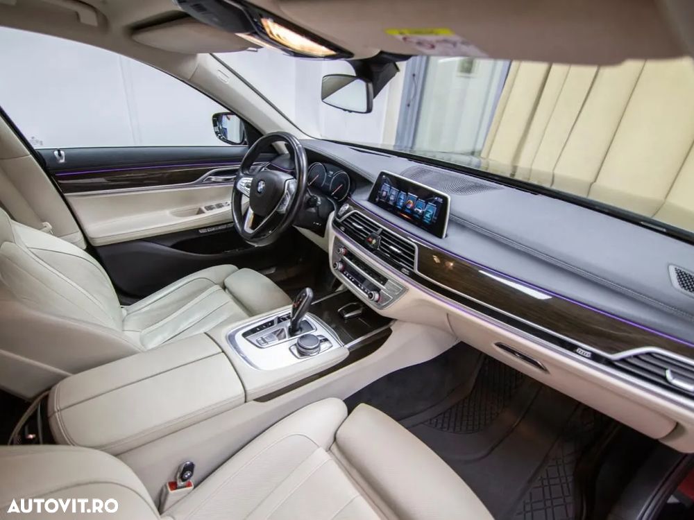 BMW Seria 7 - 10