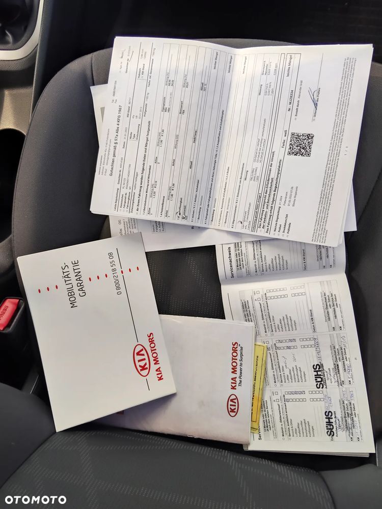 Kia Rio 1.2 Dream Team Edition - 24