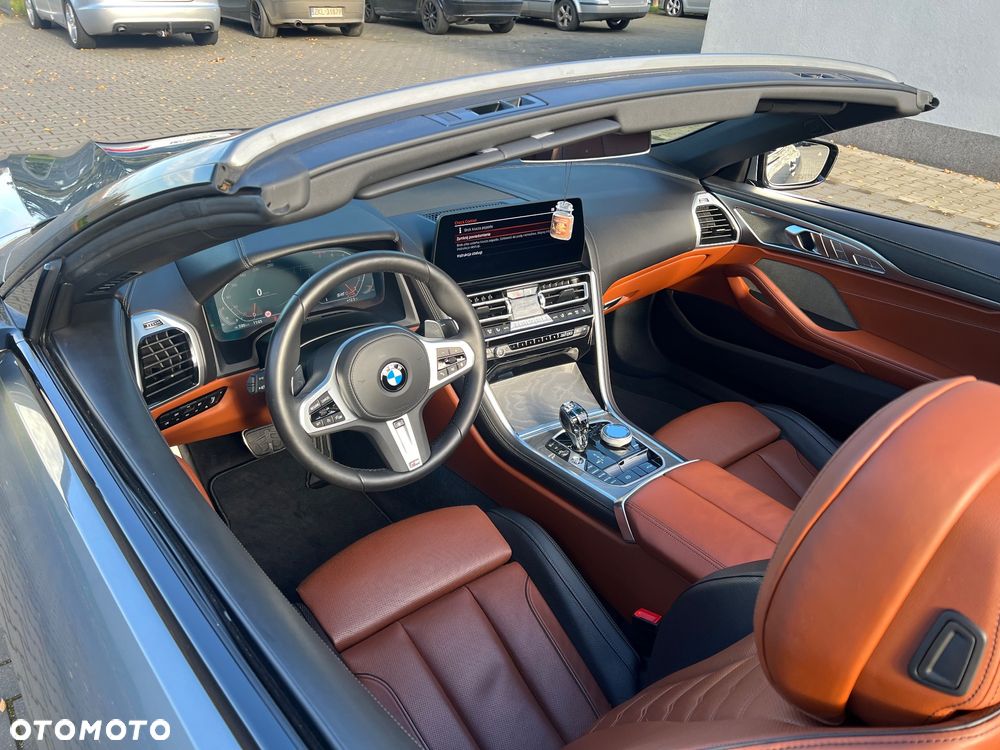 BMW Seria 8 840i - 15