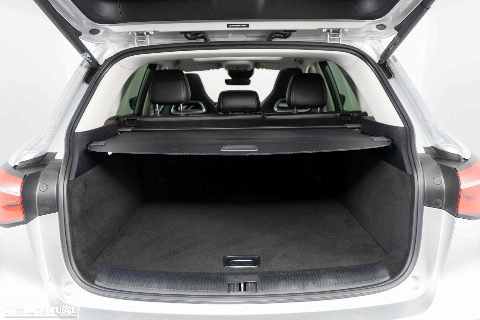 MG EHS 1.5 T-GDI Plug-in Hybrid Luxury - 11