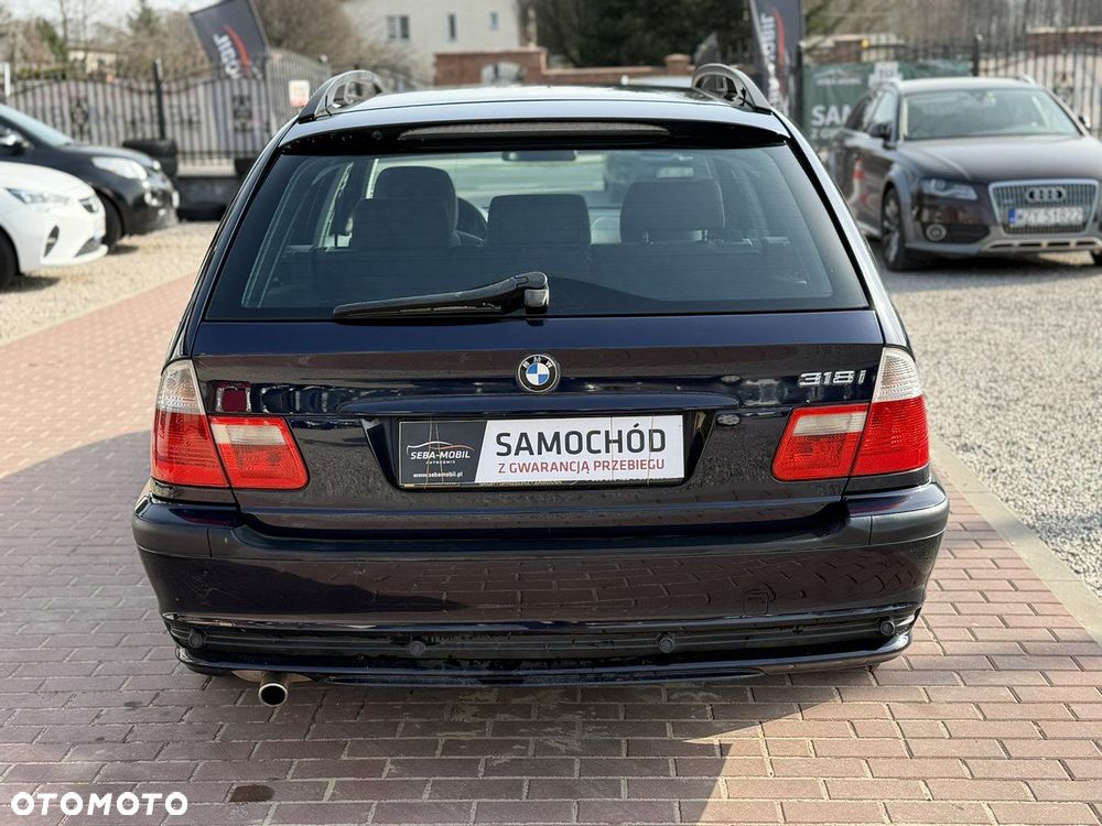 BMW Seria 3 318i - 9