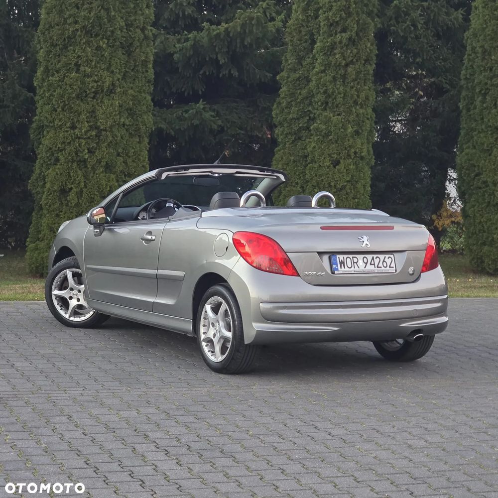 Peugeot 207 CC 120 VTi Roland Garros - 24
