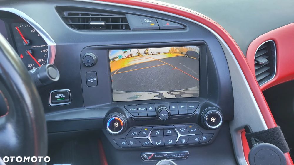 Chevrolet Corvette Stingray 3LT 6.2 V8 Automatik - 33