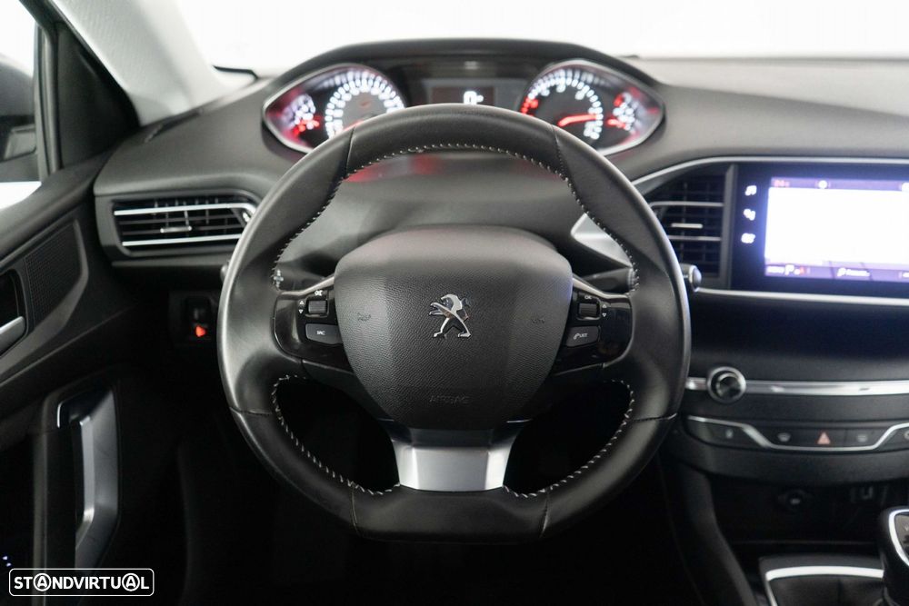 Peugeot 308 SW 1.5 BlueHDi Style - 26