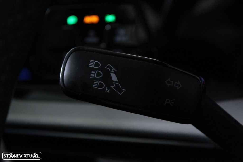 VW Golf 2.0 TDI Life - 25