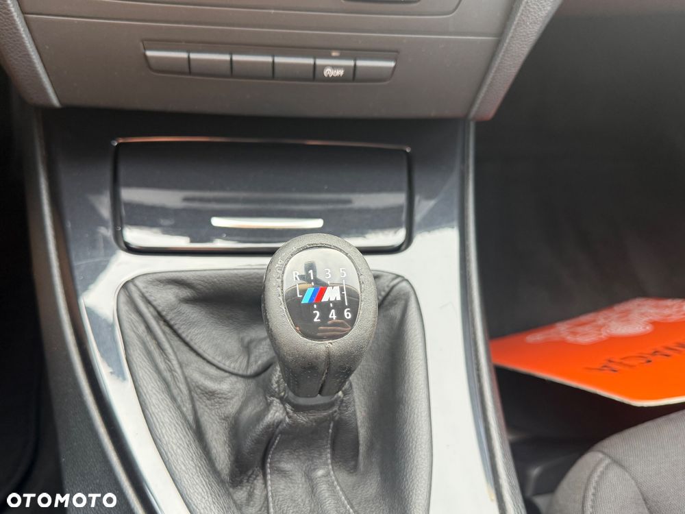 BMW Seria 3 318i Edition Lifestyle - 30
