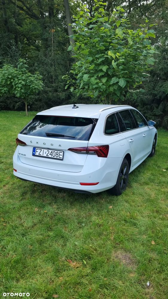 Skoda Octavia 2.0 TDI DSG Style - 5