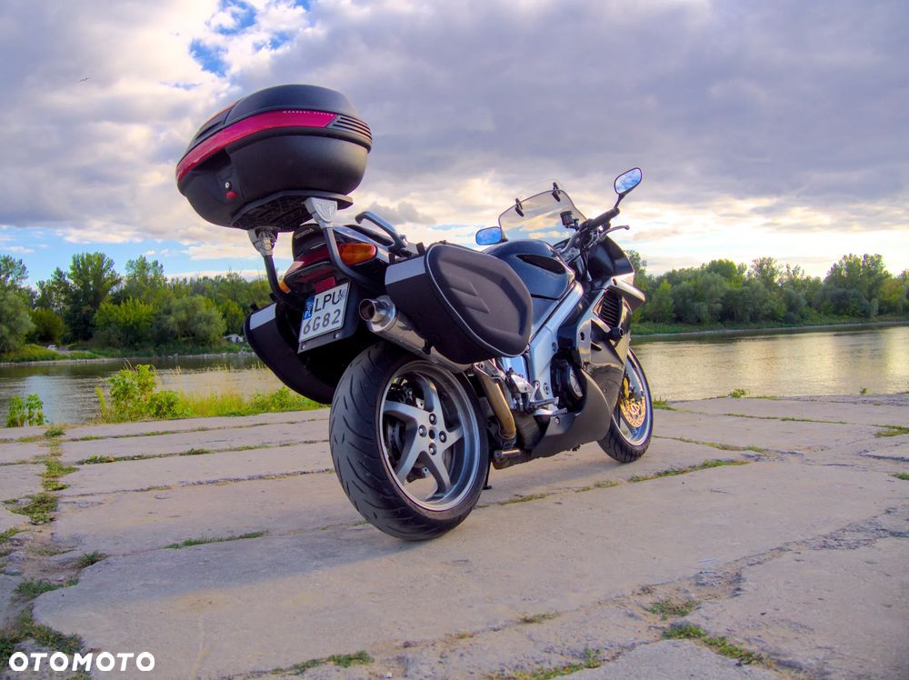 Honda VFR - 6