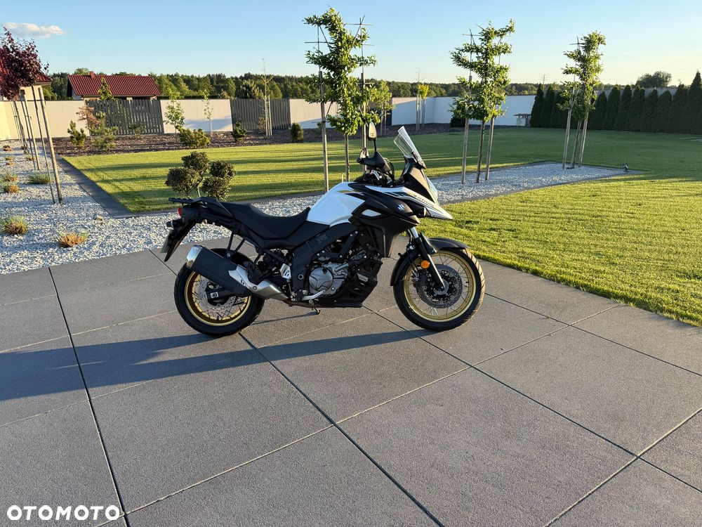 Suzuki V-STROM - 4