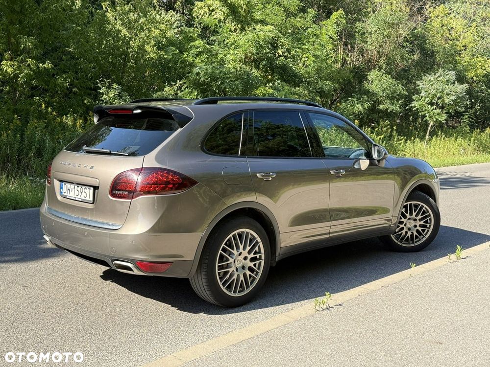 Porsche Cayenne Diesel Platinum Edition - 16