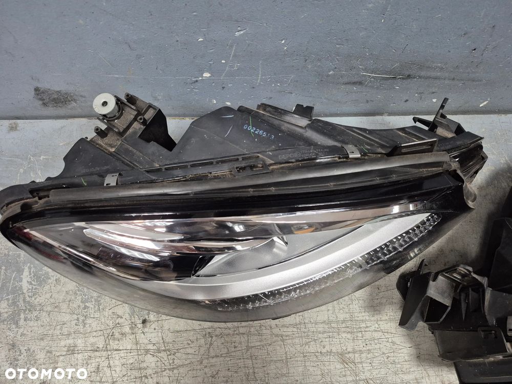Lampy Przód Komplet Mercedes GLE W166 Zamiennik - 5