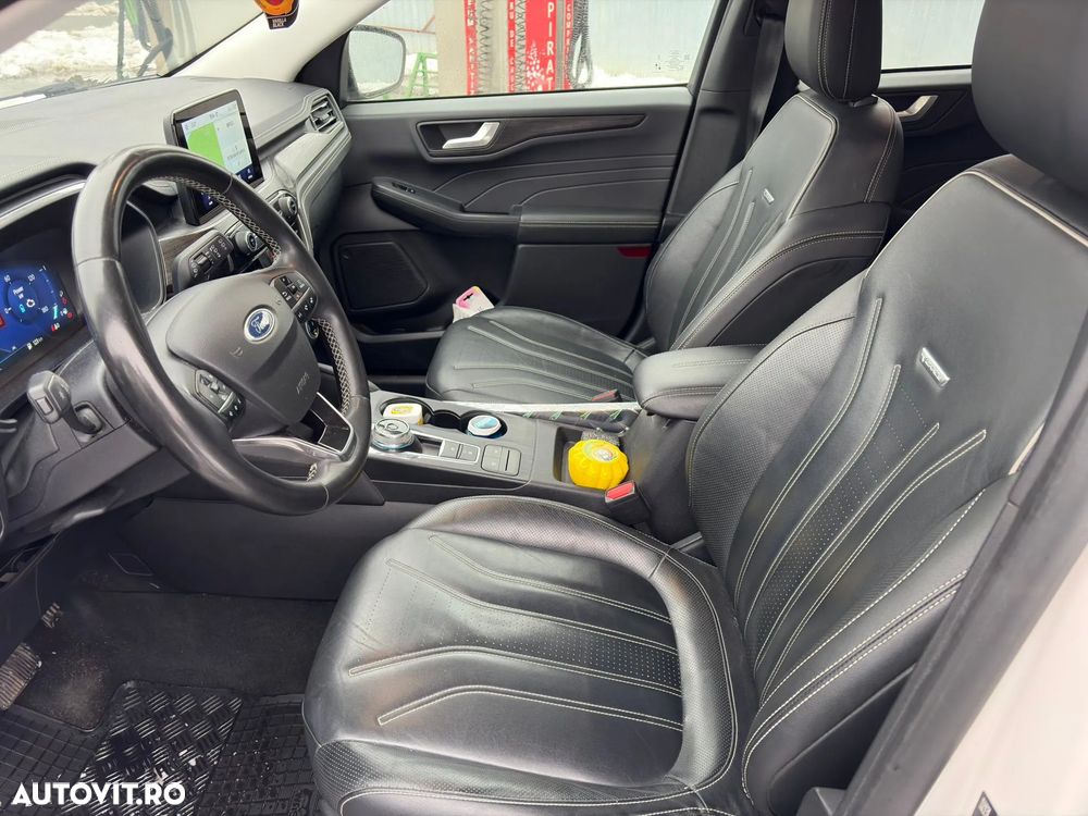 Ford Kuga - 11