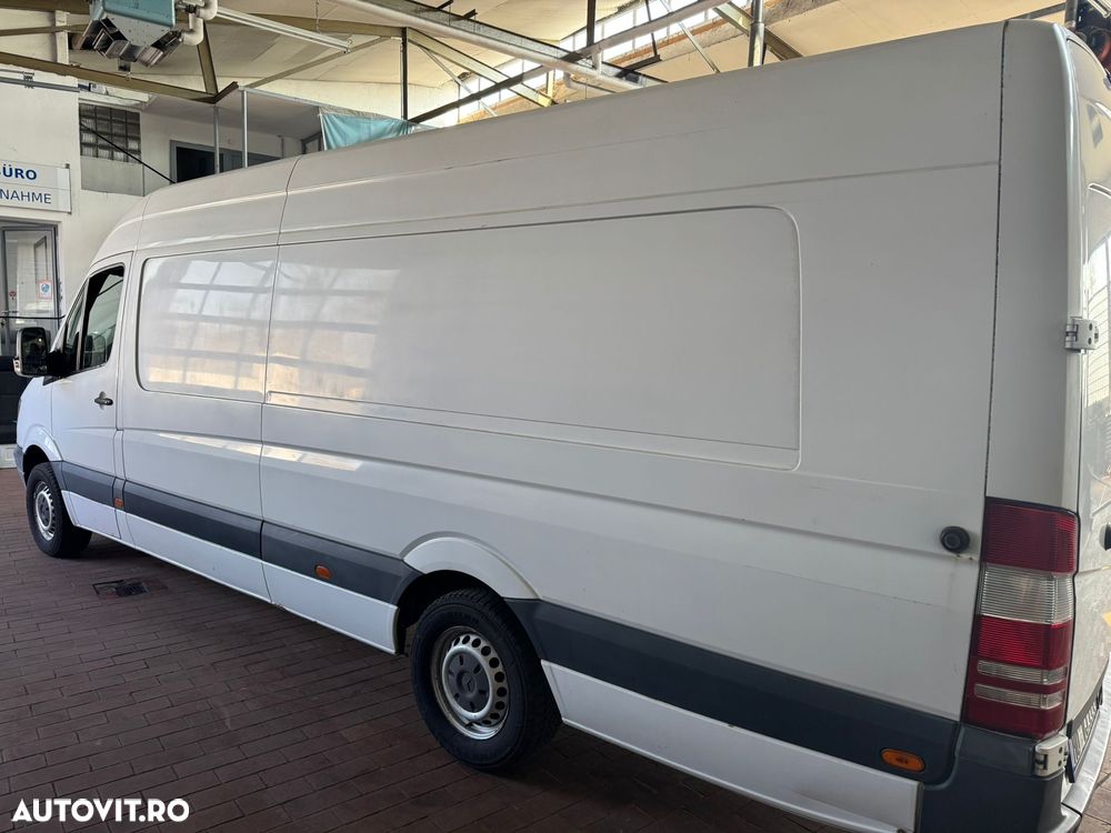 Mercedes-Benz Sprinter - 8