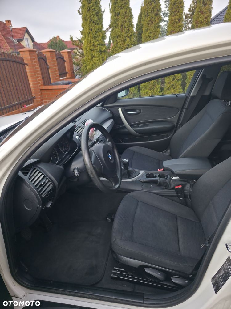 BMW Seria 1 - 29