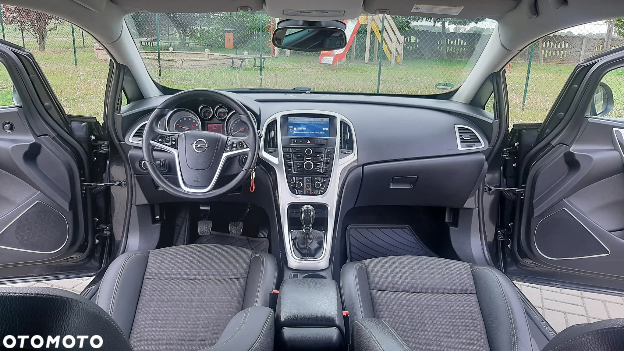 Opel Astra GTC 1.4 Turbo - 24