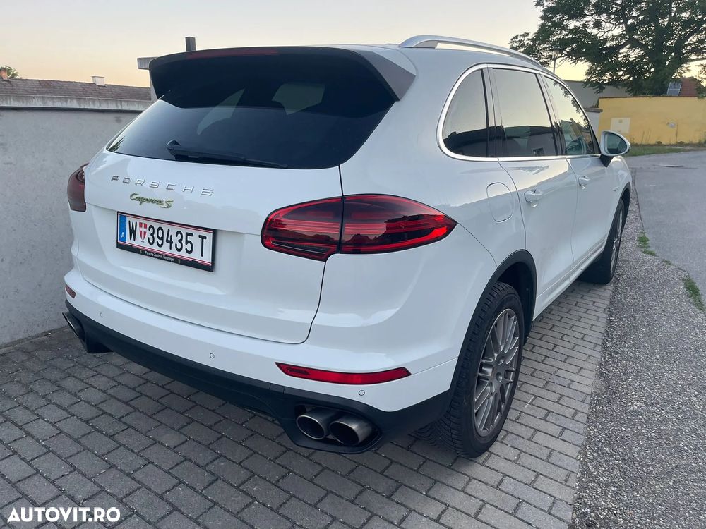 Porsche Cayenne - 5