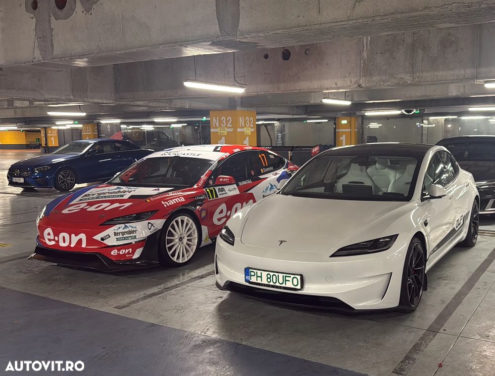 Tesla Model 3 Performance - 14