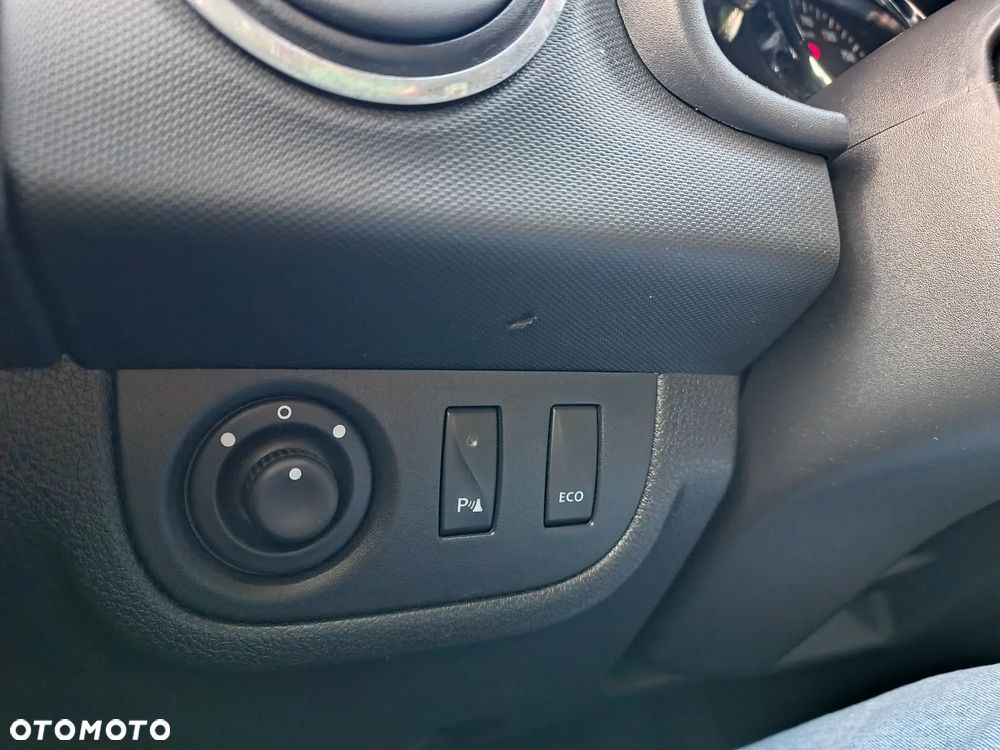 Dacia Sandero - 13