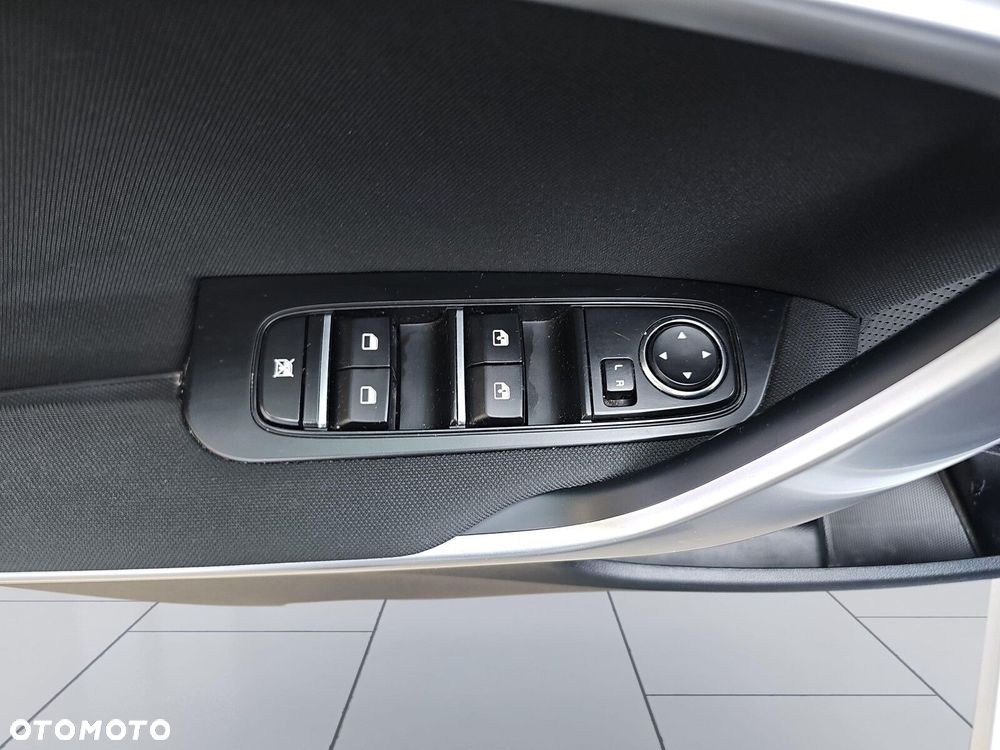 Kia Ceed 1.5 T-GDI M - 19